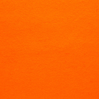 Detailaufnahme von orangem Designfilz mit sichtbarer Oberflächenstruktur