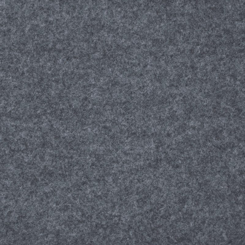 Detailaufnahme von anthrazitfarbenem Designfilz mit sichtbarer Oberflächenstruktur