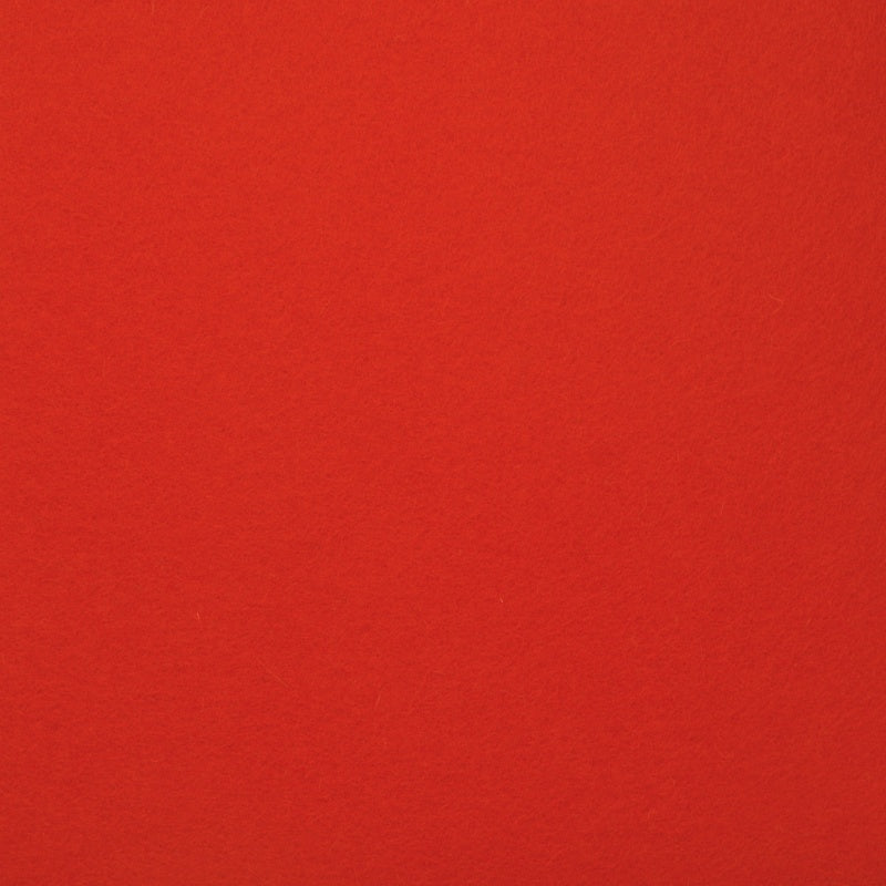 Detailaufnahme von feuerrotem Designfilz mit sichtbarer Oberflächenstruktur