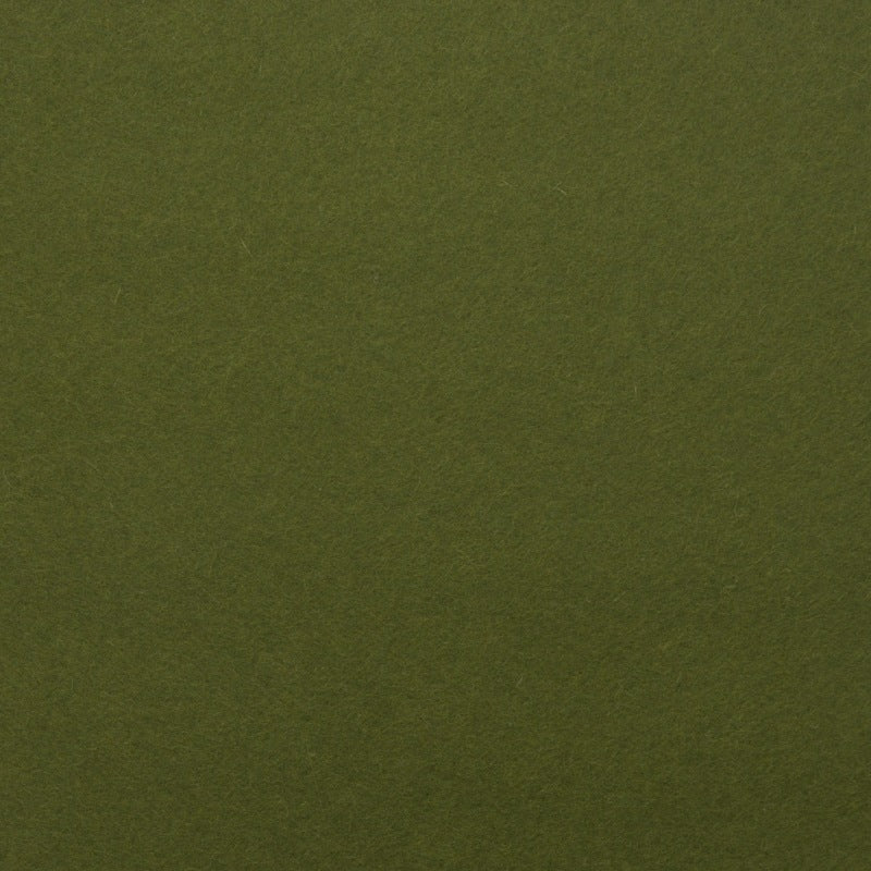 Detailaufnahme von olivgrünem Designfilz mit sichtbarer Oberflächenstruktur