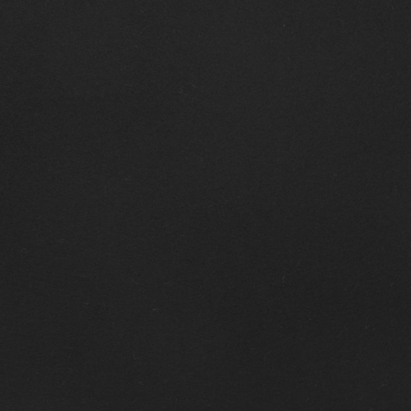 Detailaufnahme von schwarzem Designfilz mit sichtbarer Oberflächenstruktur