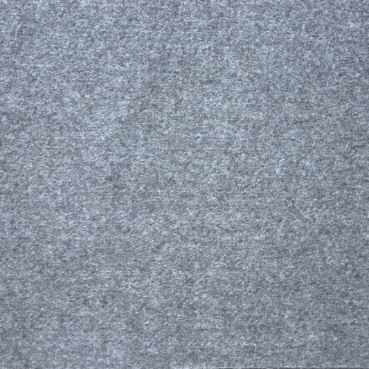 Detailaufnahme von grauem SO-WO-Filz mit sichtbarer Oberflächenstruktur